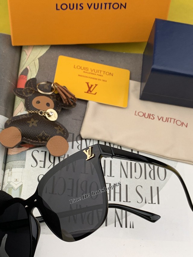 LV專櫃新品路易威登潮流爆款時尚方框太陽鏡 網紅潮款墨鏡 L0839 mmyj1073